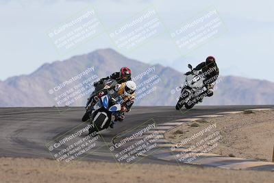 media/Nov-16-2025-Race Pace (Sun) [[8c5fa54630]]/Non Verified Riders (1st 20 Minutes)/6-Turn 12 (2pm)/